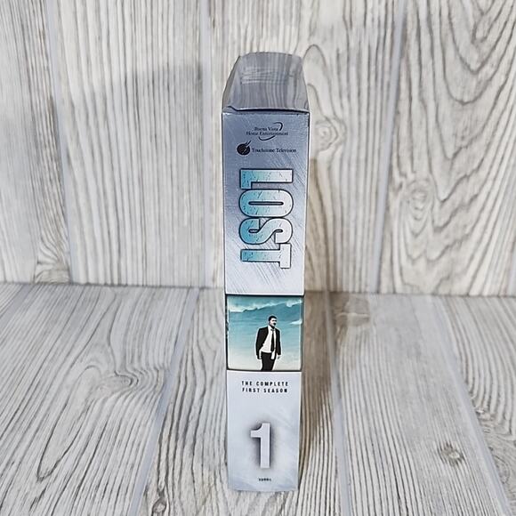 LOST The Complete First Season, DVD Set - Picture 2 of 5